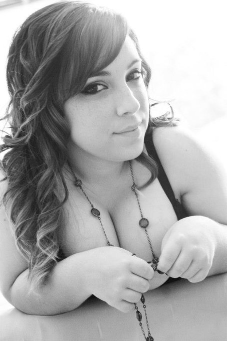 Whoever said small people can't be sexy was wrong. I'm not perfect but am happy in myself. #midgetandproud<a href="/tag/midgetandproud"class="tags"><span>#midgetandproud</span></a>