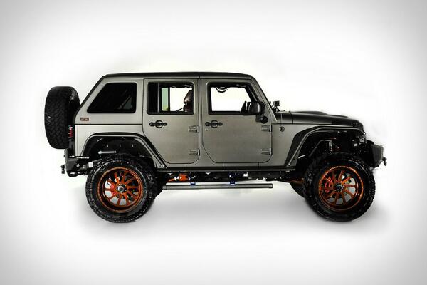 uncrate tweet picture
