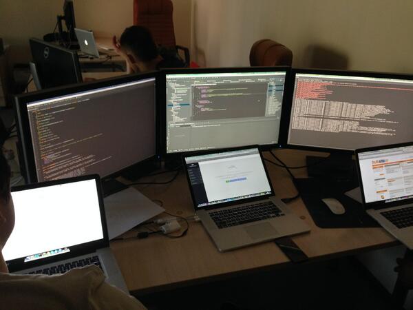 dvayanu's tweet image. How real #moskitojava #java developers work on moskito.org