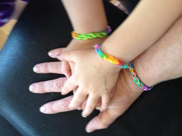 one2oneHR's tweet photo. @charlmanning - thank you for our loom bracelets!! We love them!!! 😘😘😘😘 http://t.co/p27aCe5UK0