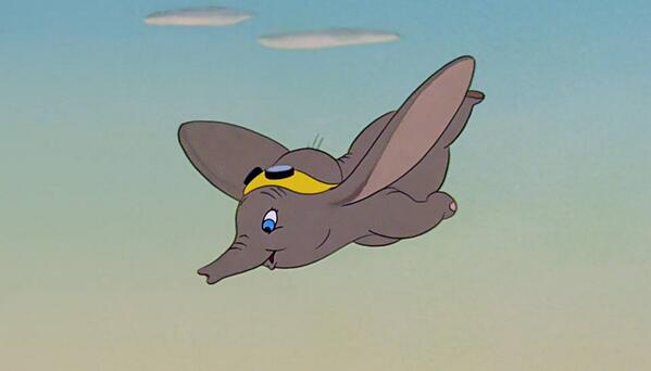 Слоненок дамбо 1941. Летающие слоны. Летающий слон дамбо. Слоненок дамбо. Слон который летал.