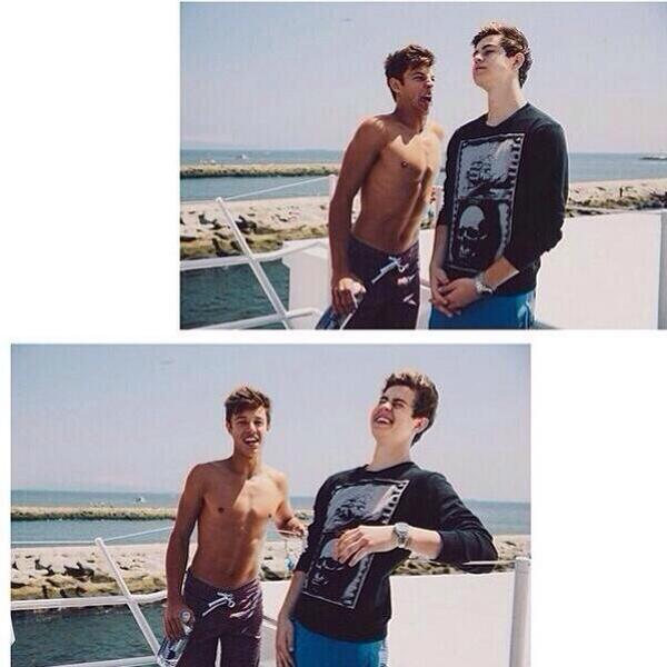 Gilinskyass's tweet image. Love this 👅