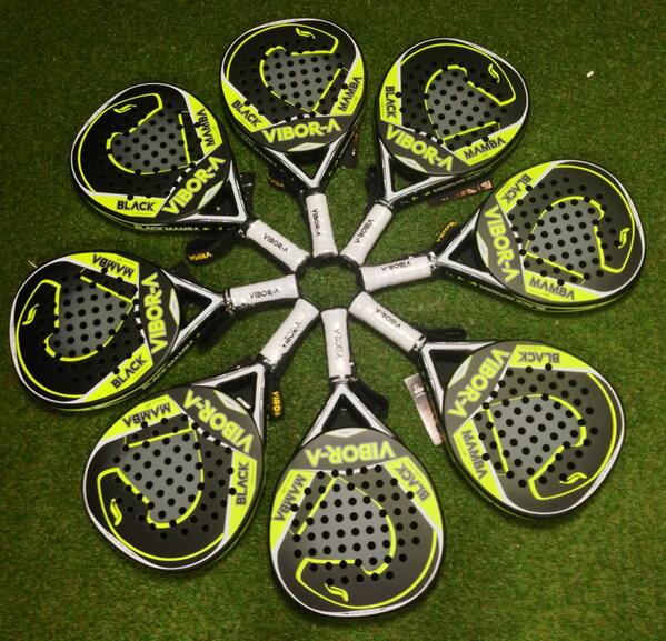 viborapadel's tweet photo. Quién quiere una??? 

#BlackMamba 

#ColeccionVibora2014

#PureInstinct http://t.co/ouB7fGrOKT