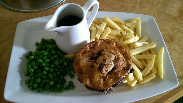 Clair MacKinnon 💙🐝🦄 tweet media