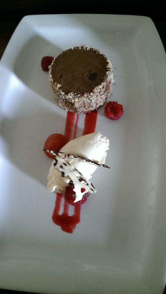 Clair MacKinnon 💙🐝🦄 tweet media