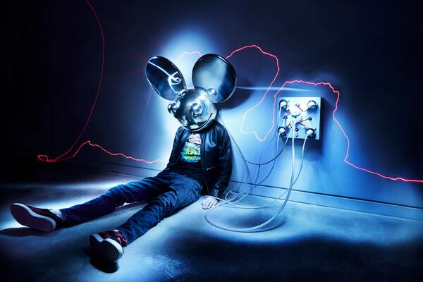 mau5trap tweet picture