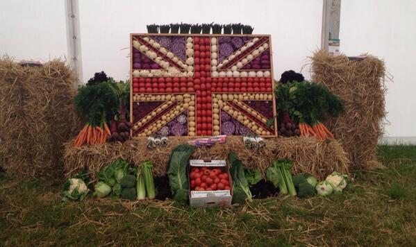 Great day...lots of research collected for the girls coursework <a href="/CreateFGS/">Art&DT FGS</a> <a href="/FlixtonGS/">Flixton Girls School</a> #CheshireShow