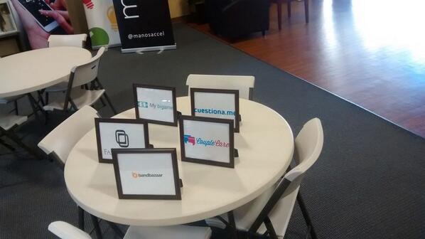 CoupleCareApp's tweet image. Second badge #ManosAccelerator #PitchDay