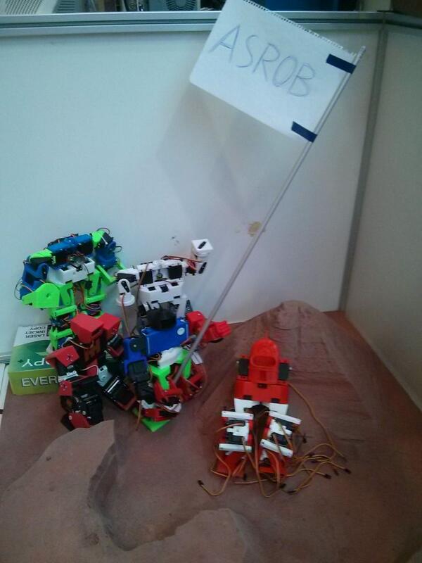 JavierIH's tweet photo. Colonizando la superficie de Marte!!!! @MYOD_Robotics @asrob_uc3m http://t.co/iu0ZVIgFTp