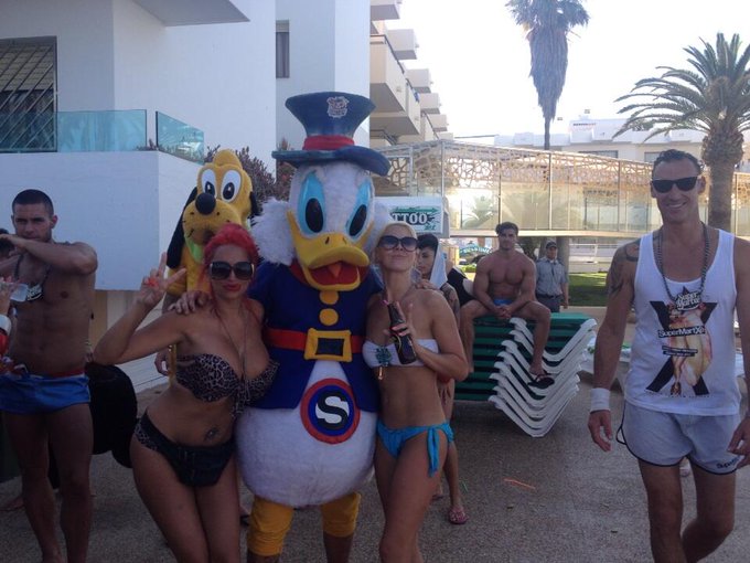 All went a bit Disney in Ibiza @clairefunky #donaldduck #goofy http://t.co/ctrL0p2G5V<a class="tags" target="_blank" title="On Twitter" href="/?out=eyJ0eXAiOiJKV1QiLCJhbGciOiJIUzUxMiJ9.eyJpYXQiOjE3MjIxMDYyMDUsImlzcyI6InR3cG9ybnN0YXJzLmNvbSIsIm5iZiI6MTcyMjEwNjIwNSwiZXhwIjoxNzUzNjQyMjA1LCJyZWRpcmVjdF91cmwiOiJodHRwczovL3R3aXR0ZXIuY29tL2NsYWlyZWZ1bmt5In0.59VyH4dySoChDTRnfMm08CEHjGNHEDXdnjKkhjvxVvCeEo9JCHLPvpsgw1CljriD5MLCnGzQJPmHos0je3On0g">@clairefunky</a><a href="/tag/donaldduck"class="tags">#donaldduck</a><a href="/tag/goofy"class="tags"><span>#goofy</span></a>