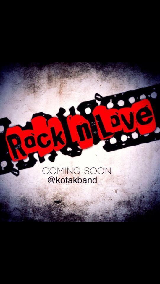 Project terbaru <a href="/kotakband_/">Official KOTAK</a> yang sedang di garap adalah film @Rock_nLove_ kisah cinta anak band rock!