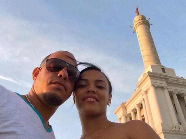 Elenaps26's tweet photo. Hermosa tarde aquella en el monumento #MyEverything http://t.co/b22lt2mSUZ