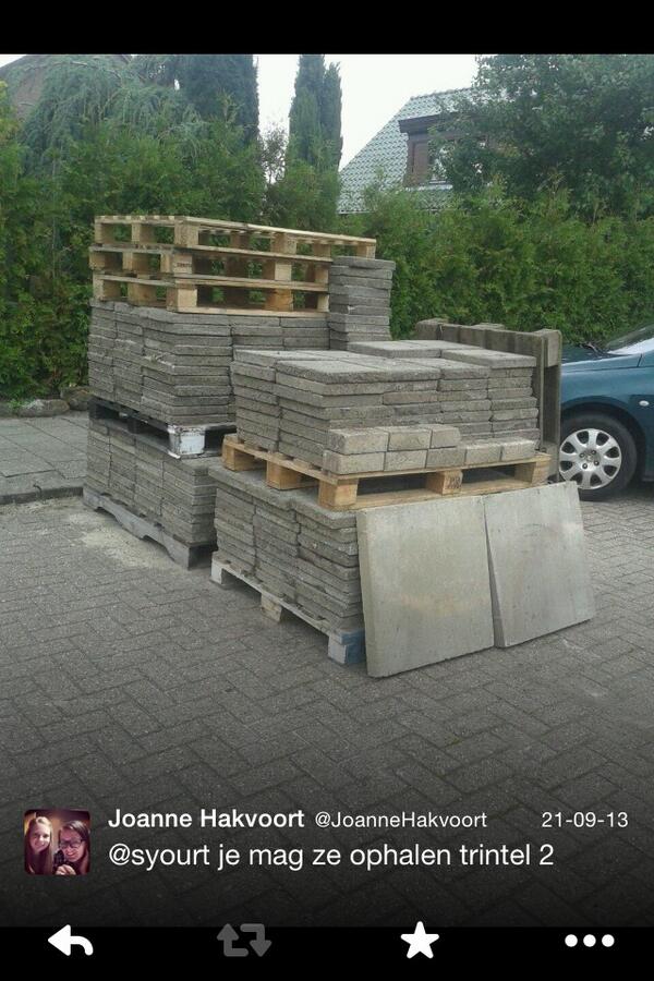 Gevraagd tegels. Foto is voorbeeld