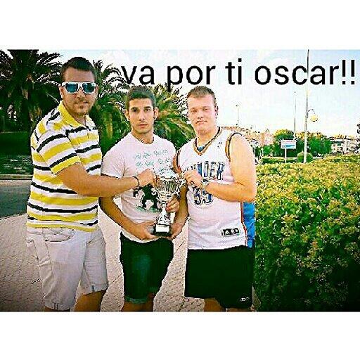 oscaralelh's tweet photo. Muchas Gracias chavales!! #Grandes @PlantaSantaCF #Myniggas #Campeones #LigaJuvenil #Spain http://t.co/CyfKeIpGB8