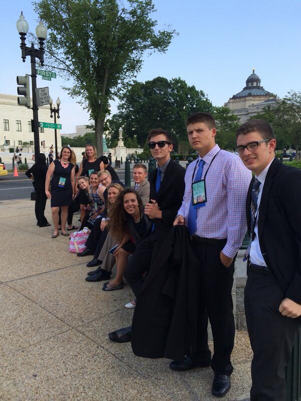 StringIt_MHS's tweet image. pretty sharp looking group of people #stringit #umug #hometownlove #JASummit