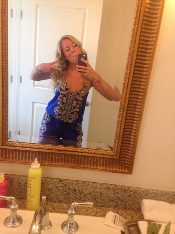 kyyfly93's tweet photo. @morgsyy 😂 haha your killing me, I miss you more sassy thing http://t.co/kIRDkJUOKF