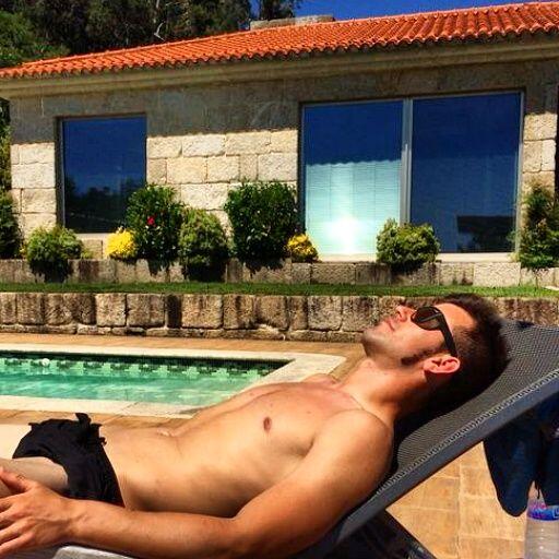 Rivas7Dani's tweet photo. Despues de un buen entreno,esto es vida http://t.co/HzLDmxAl4h