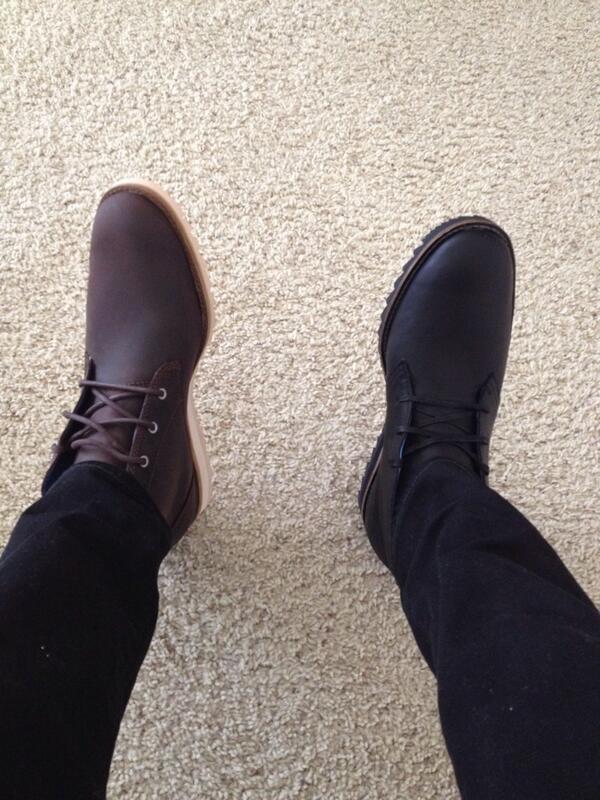 SinquaWalls's tweet image. #Bootgame thanx @SKECHERSUSA 4 upgrading my footwear.  #Teamsinqua U tell me should I go w/the brown or black ??