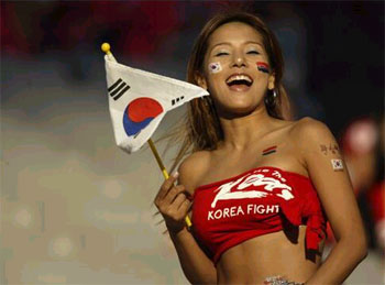 WorldCupBoobs's tweet photo. Korea takes the lead!! #koreavsrussia #WorldCup2014 #WorldCupGirls http://t.co/O5vykvdn8G