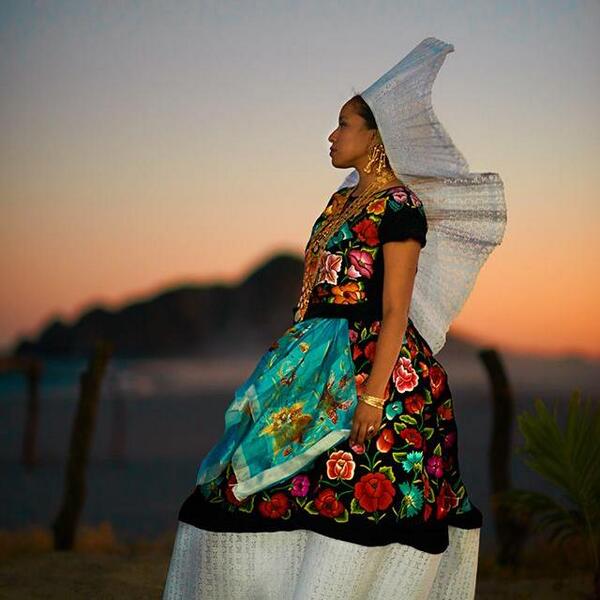 Traje De Tehuana De Gala Traje Tipico De Tehuana Oaxaca