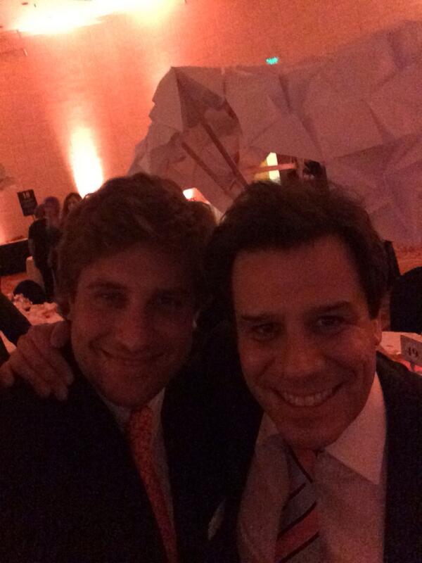 Con mi amigo <a href="/manesf/">Facundo Manes</a> en la comida a beneficio de los pacientes con esclerosis multiple.