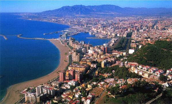 _Paisajes_'s tweet photo. MÁLAGA. Ese rinconcito especial del Mediterráneo. http://t.co/EBAsLzPsiC
