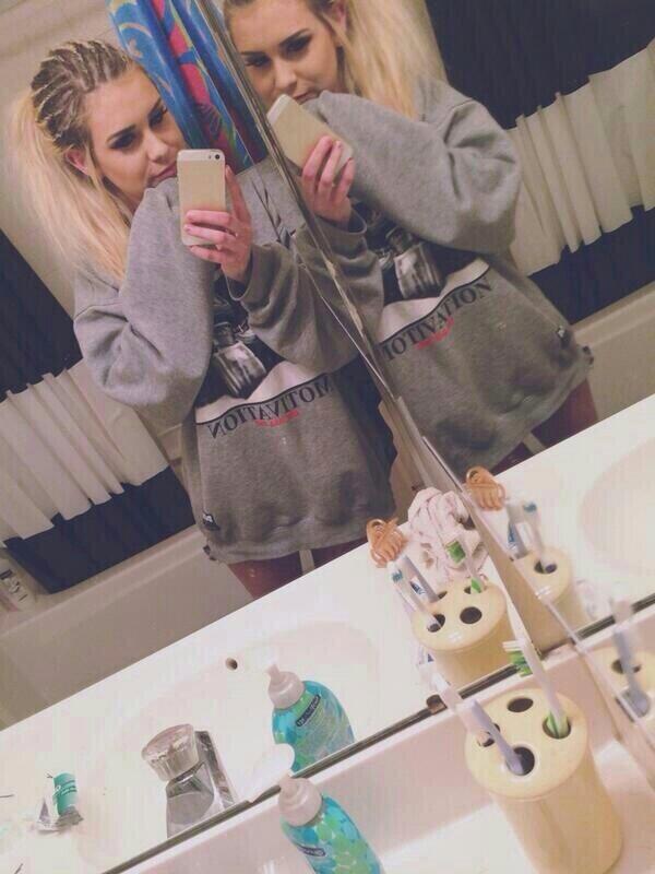 sofukinfake_2's tweet image. 