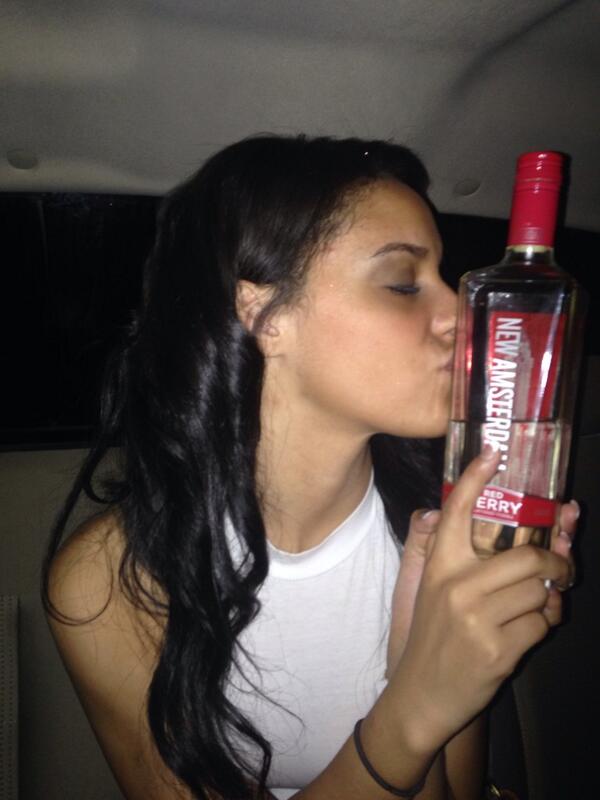 BiancaCH_'s tweet image. The bible said don&apos;t judge 😐 #turntchronicles #imighthaveaproblem... I got a 3.5 GPA tho 😂