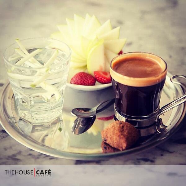 Haftaya enerjik devam etmek için The House Cafe Antalya'da güne başlayın.