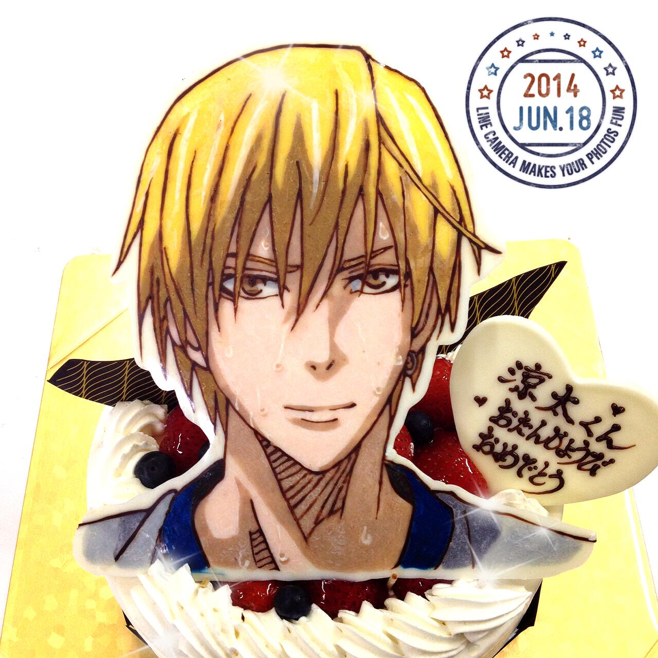 キャラデコ職人 黒子のバスケ の黄瀬涼太くんのイラストを飾ったケーキです 今日は彼の誕生日のようです ファンの人達でお祝いするのかな タレントさんやアニメキャラの誕生日を祝うケーキ 最近良く頼まれます Http T Co D7qwkghw4f Twitter