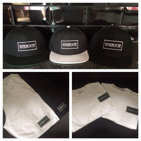 AphradicheClothing™ tweet media