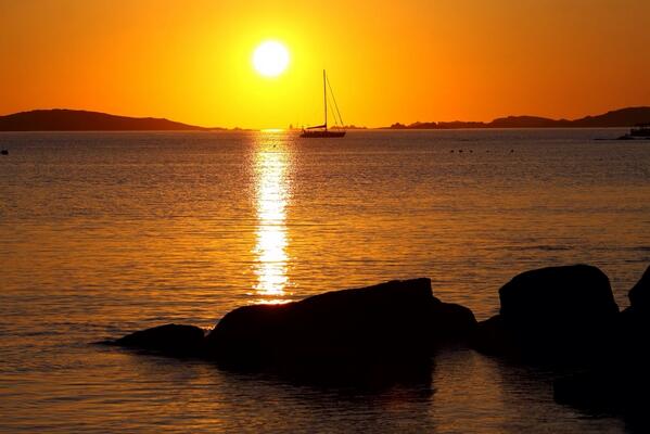 AvocaHolidays's tweet image. Breathtaking by local boatman Dave Badcock
We must have the best sunsets in the world
#scilly
#sunset