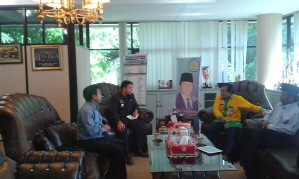 Salah 1 yg dibahas oleh Gubernur <a href="/mridhoficardo/">M. Ridho Ficardo</a> dgn Rektor Unila yaitu program beasiswa mahasiswa Unila. @MRF_fans