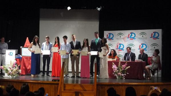 AytoSanJuan's tweet photo. Graduación del alumnado de 4° ESO @iesdre #SanJuandelPuerto #Educación #Futuro http://t.co/Nhlh2L7sCh
