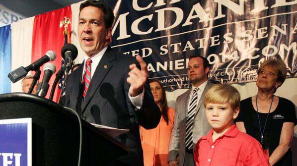 TPM's tweet image. Conservative freakout blames "Uncle Tom" and voter fraud for McDaniel loss: bit.ly/1pk5wNu