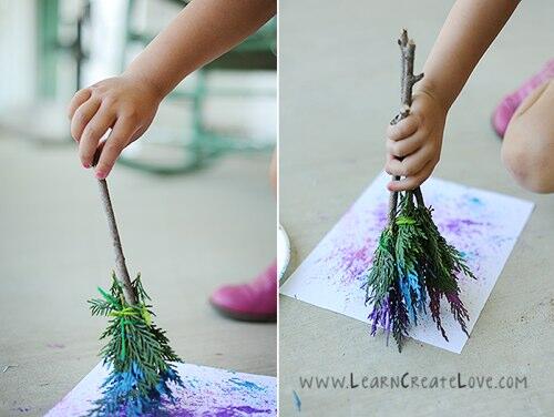 TeachingIdeas's tweet photo. Make paintbrushes using natural materials! Read the instructions at http://t.co/CBOqxq4h54 http://t.co/RHRe2giJym