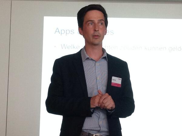 cordacampus's tweet image. Veel vragen vanuit het publiek voor Stanislas De Vocht van @iMinds #IPrecht #cordakeynote