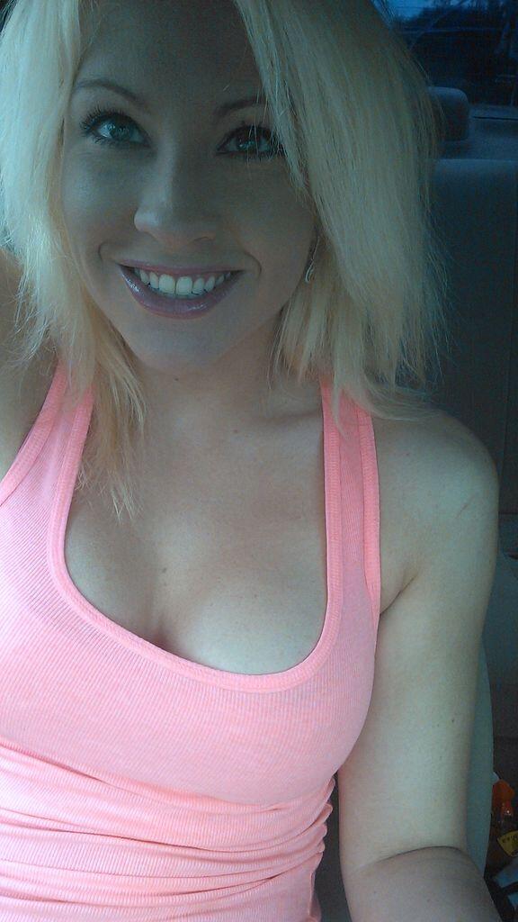 Good morning! On my way to the Columbus Ohio zoo! @rmlimodriver69 @ZenaBuddysgirl #hcotw #selfie http://t.co/3rHmdaYTqJ