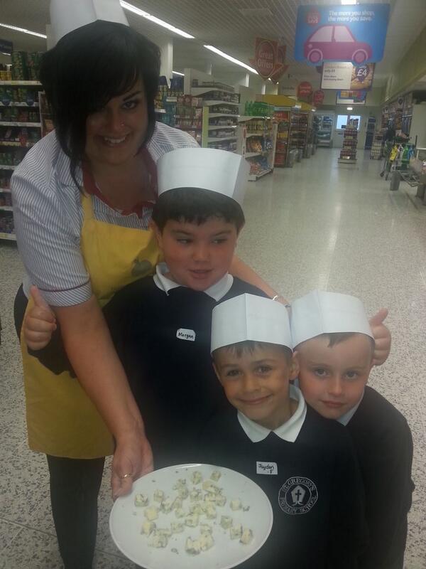 LucyHardon's tweet image. #farmtofork #stilton @Michelle1Oliver @AlisonSharpe1 @seanwillo88 @glowrey5 @johnlorimer5 @glowrey5 @shirl200