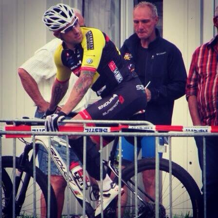 4ZA_Components's tweet photo. Our test Rider took the win @bikebrabant with team #BartBrentjens congrats! #24hrs #cirrusprosaddle #prototypewheels http://t.co/t8lHaLzFV4