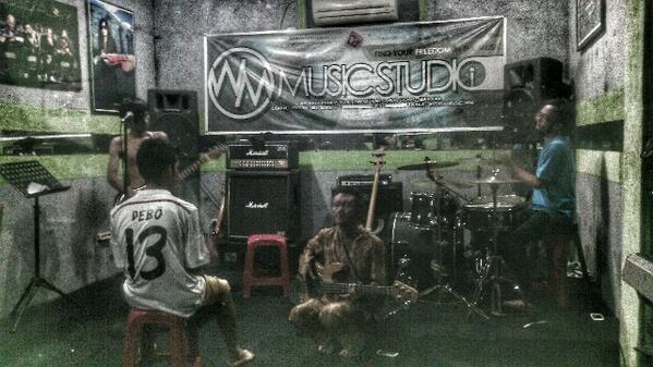 WM STUDIO tweet media