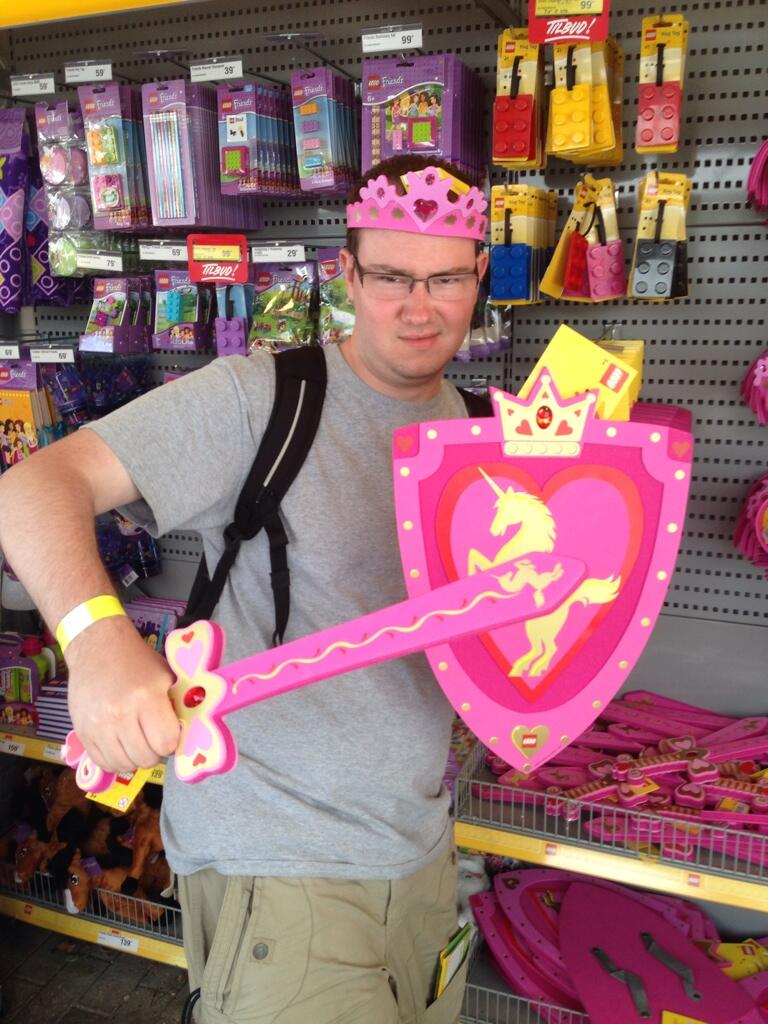 Bqa3WRKCcAArv0q.jpg:large