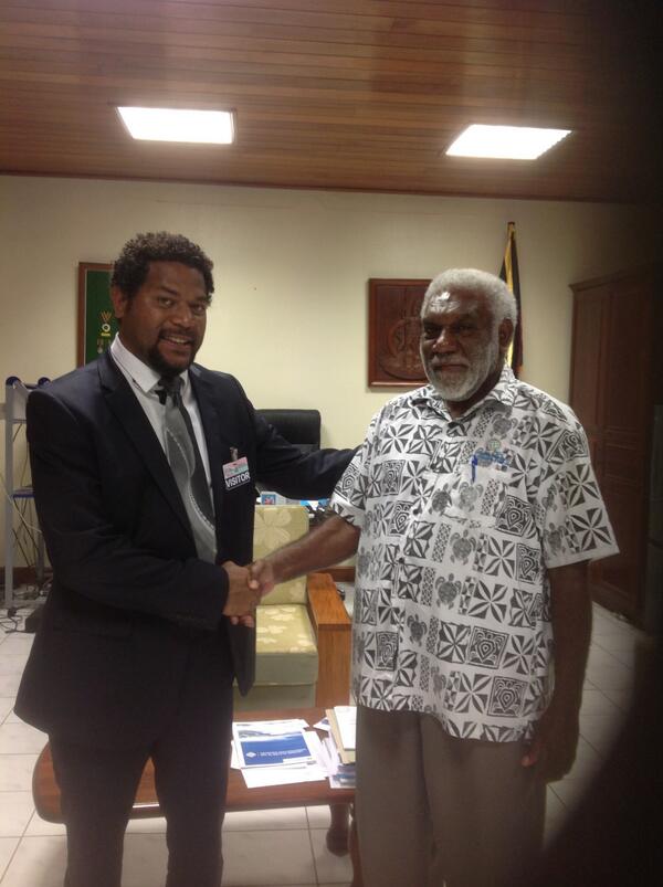 AnthonyLECREN's tweet photo. Rencontre avec le premier ministre du #Vanuatu cet après midi, M. #NATUMAN http://t.co/51zrHvgJdX