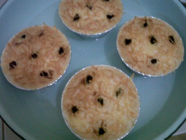 Yg masih penasaran dgn lekkernya klapertart ini silakan order, ready for besok :)