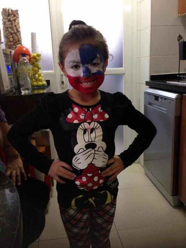 viobacollection's tweet photo. Vamos chile !!! http://t.co/kJ9QCPTKdR