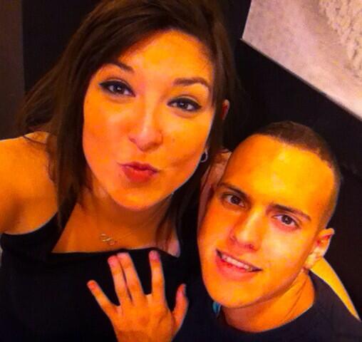 SandyGrazie's tweet photo. Te quieroooo mi vidaaaa @mohaelkarma http://t.co/u9fhvQPGFD