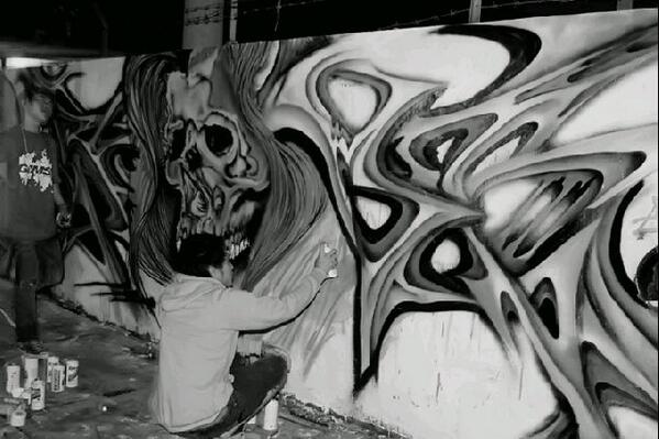 GaluhNandika's tweet photo. @SHINECREWINC boom tangerang progress http://t.co/6QnJRKbRnA