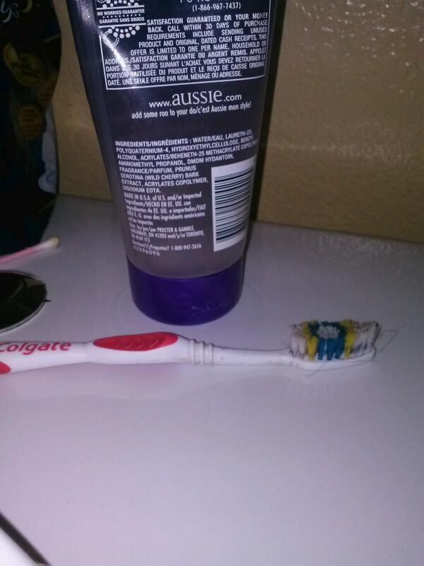 WestUpMoneyGang's tweet photo. #YouAintBlackIf  you dont need this to do your hair @WestUpMoneyGang http://t.co/ur1Ti9QWFE