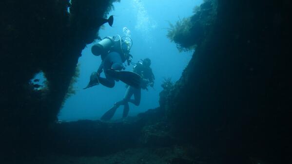 JamesDive's tweet photo. 2013-12-15 in Tulamben Bali http://t.co/F9Od1A88IO