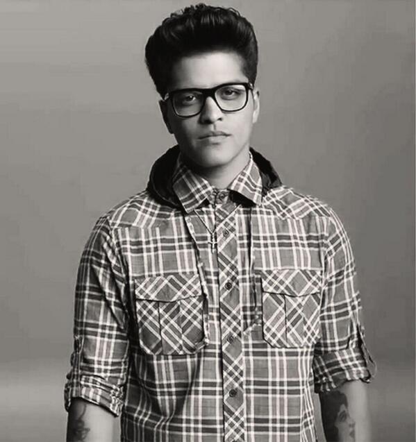 BarbaraNeves17's tweet photo. "@brunomarsorg: #BenchBruno http://t.co/bfVkko5b1H"
Perfeitooooooo <333